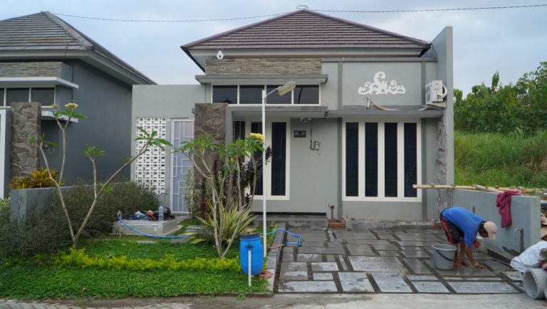 Biaya Harian Tukang Semarang 768x434 - Artikel Arsitektur